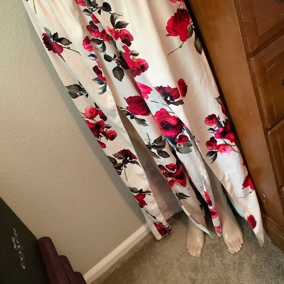 Gorgeous floral print flowy open leg pants - Picture 6 of 15